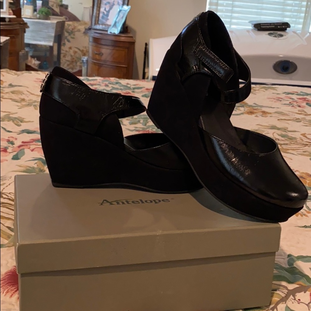 Antelope Mary Janes